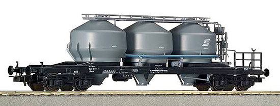 Dust silo car<br /><a href='images/pictures/Roco/66910.jpg' target='_blank'>Full size image</a>